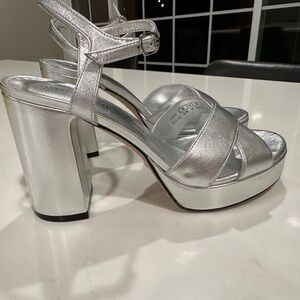 Stuart Weitzman Dayna Silver